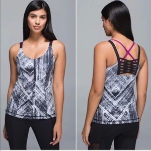 Lululemon Tank Top Criss Cross- Black & White -Size 8 Good Condition